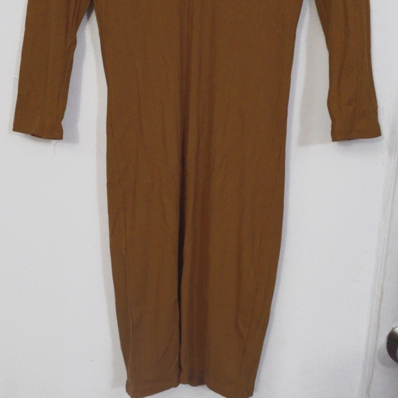 Pumpkin Spice Rust Midi Dress - Picture 3 of 5